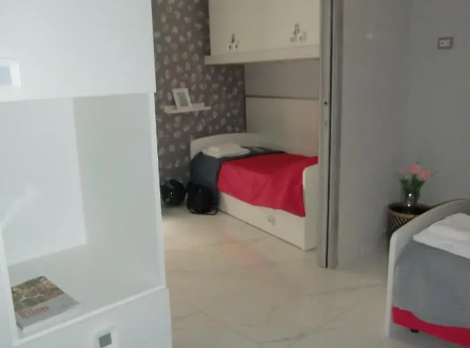 Aaron2 Apartamento Nápoles