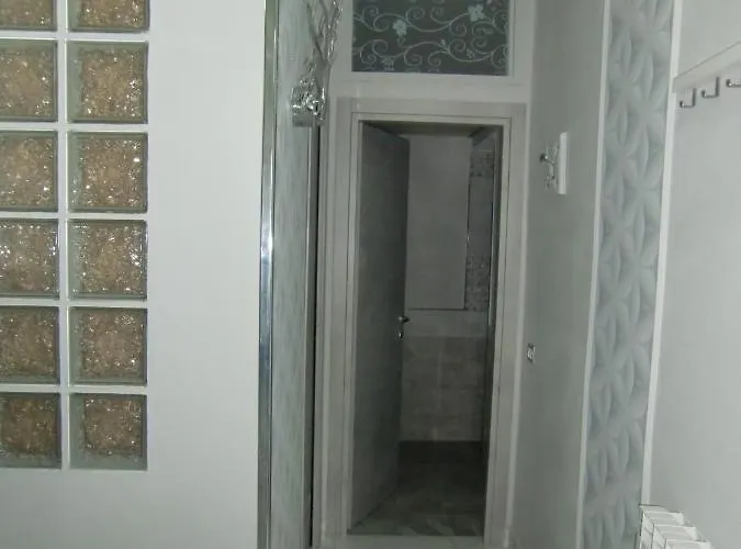 Aaron2 Apartamento Nápoles